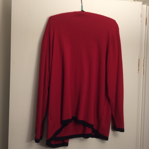 One piece sweater top - Picture 2 of 4